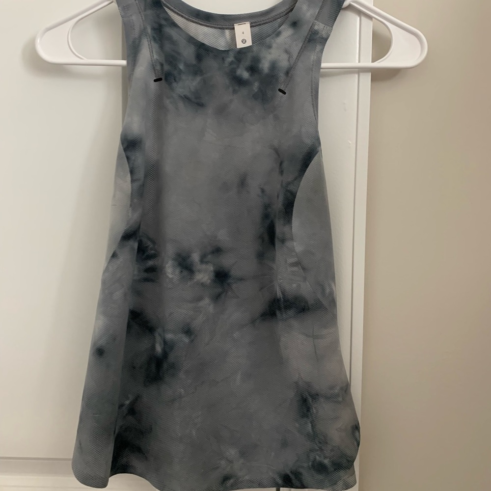 Lululemon lightweight run kit tank top tie dye